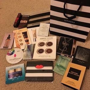 New Sephora VIBR Cardholder & 13 Samples